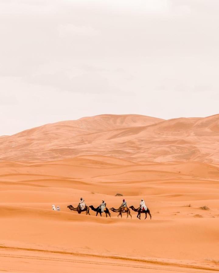 Caravanserai Luxury Desert Tented Camp Merzuga Kültér fotó
