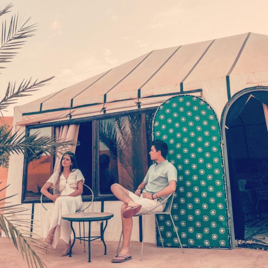 Caravanserai Luxury Desert Tented Camp Merzuga Kültér fotó
